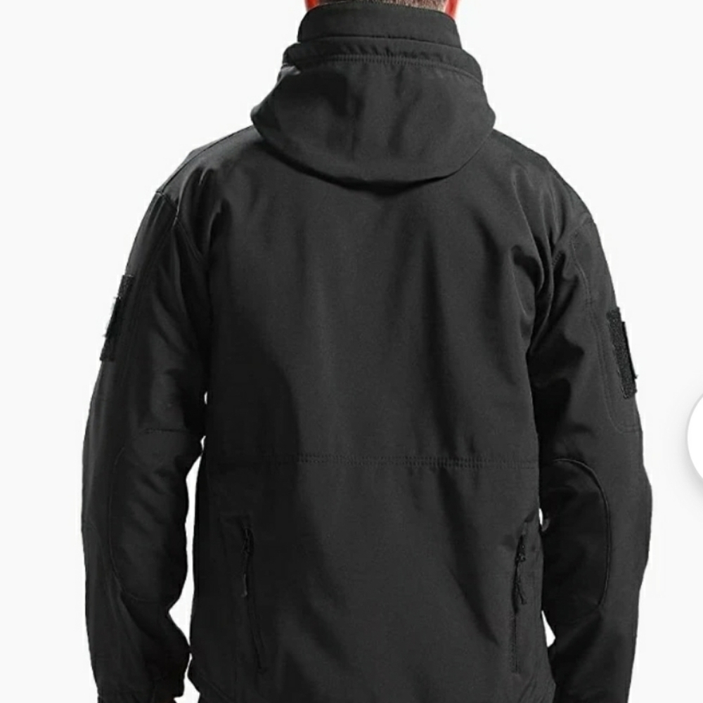 LIGHTWEIGHT TACTICAL SOFTSHELL JACKET